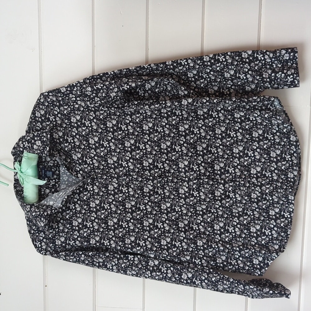 Chaps long sleeve shirt , size M